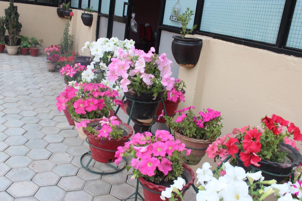 Dipankara Holiday Home Kathmandu Buitenkant foto