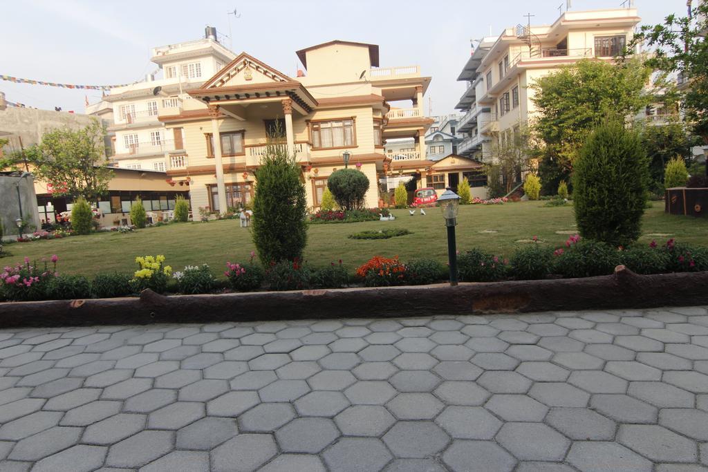 Dipankara Holiday Home Kathmandu Buitenkant foto