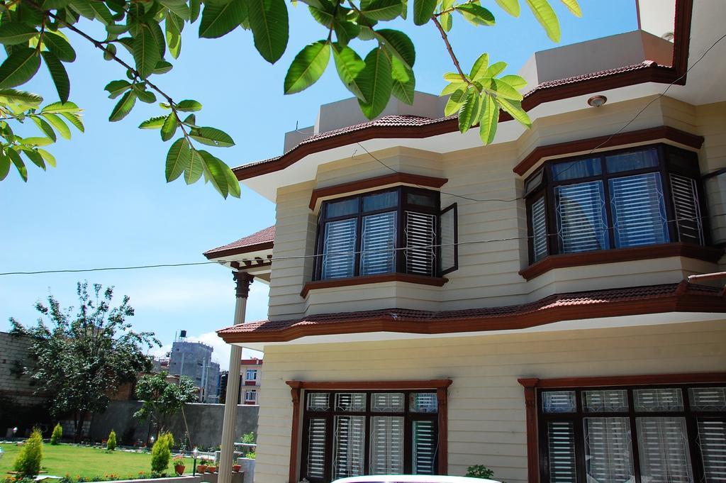 Dipankara Holiday Home Kathmandu Buitenkant foto