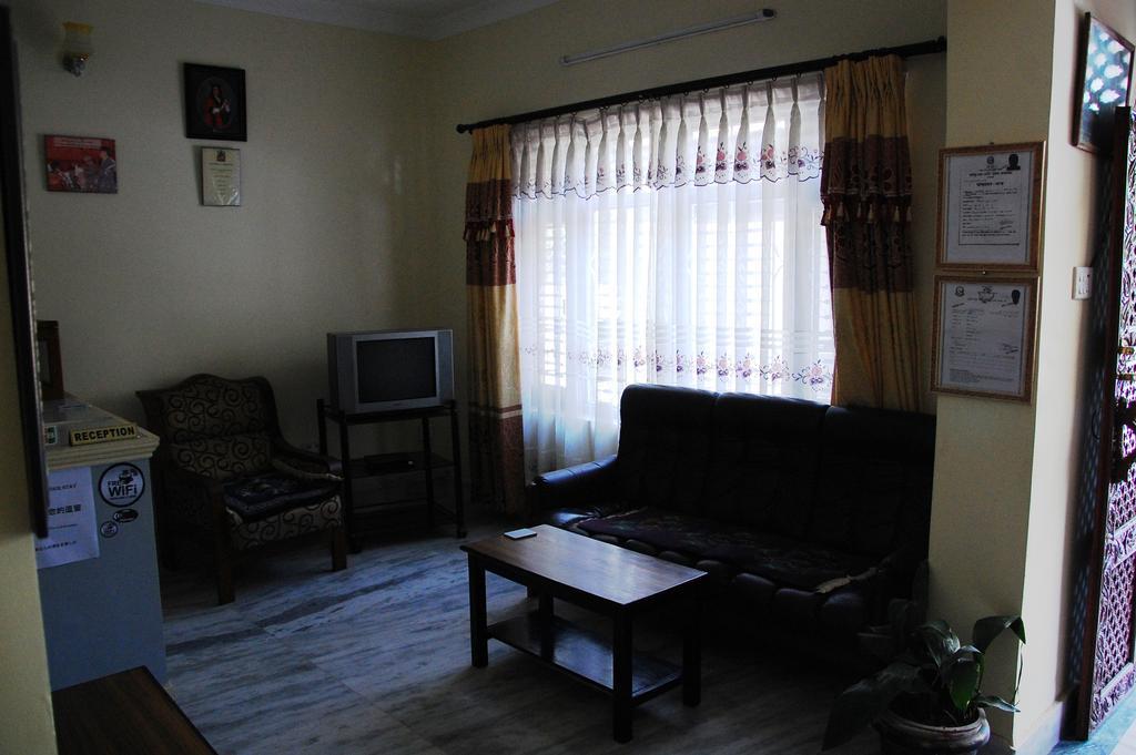 Dipankara Holiday Home Kathmandu Buitenkant foto