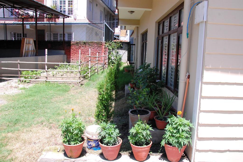 Dipankara Holiday Home Kathmandu Buitenkant foto